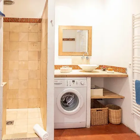 Atypique Dans La Rue Fourmilliere Apartmán Antibes