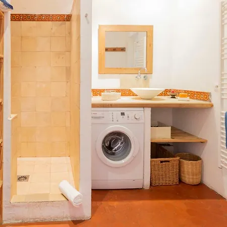 Atypique Dans La Rue Fourmilliere Apartmán Antibes